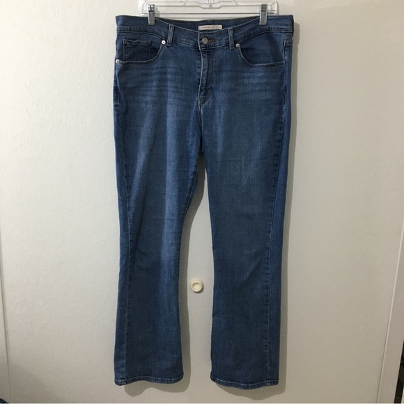 Levi’s Classic Bootcut Jeans size 16 - Picture 2 of 6